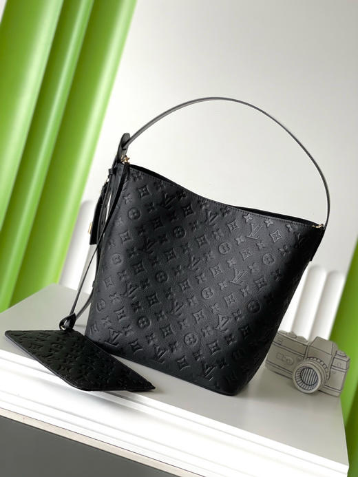 夏季特惠💰930 原单LV M13044 尺寸：31×26×18cm ALL IN 大号全皮水桶包 变码芯片 商品图0