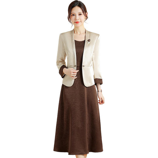 QYM CS25A80-Y时尚套装西装外套气质洋气两件套显瘦连衣裙 商品图4