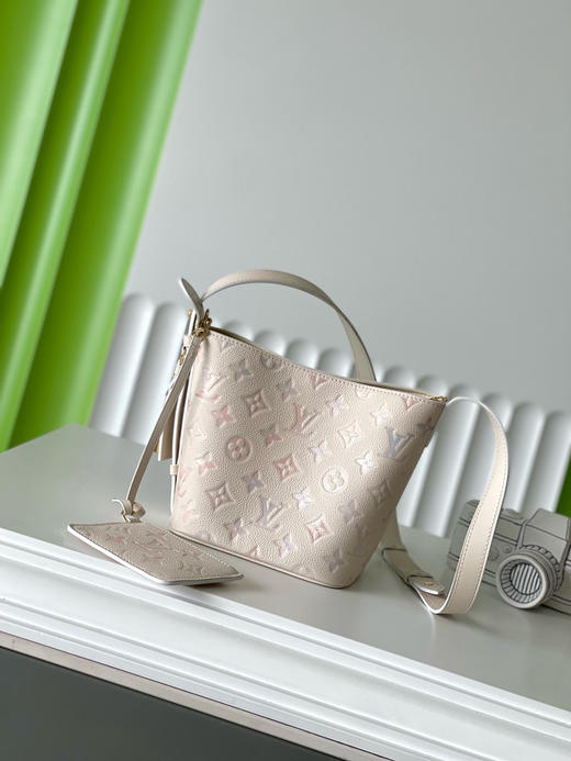 夏季特惠💰850 原单LV M25673 尺寸：18×16×12cm ALL IN BB 全皮水桶包 变码芯片 商品图0