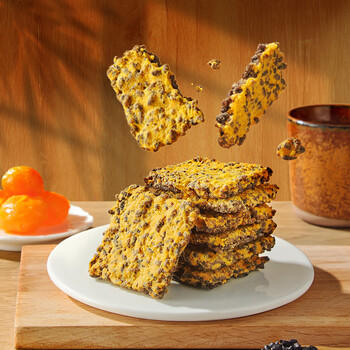 来伊份黑金锅巴240g 咸蛋黄味膨化食品休闲零食小包装解馋小吃 /休闲食品 /膨化食品 /锅巴 商品图2