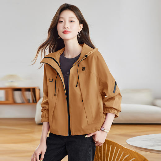 【预售3天】休闲风短款外套2025秋新款小个子韩版宽松时尚百搭连帽夹克上衣MZ68866 商品图3