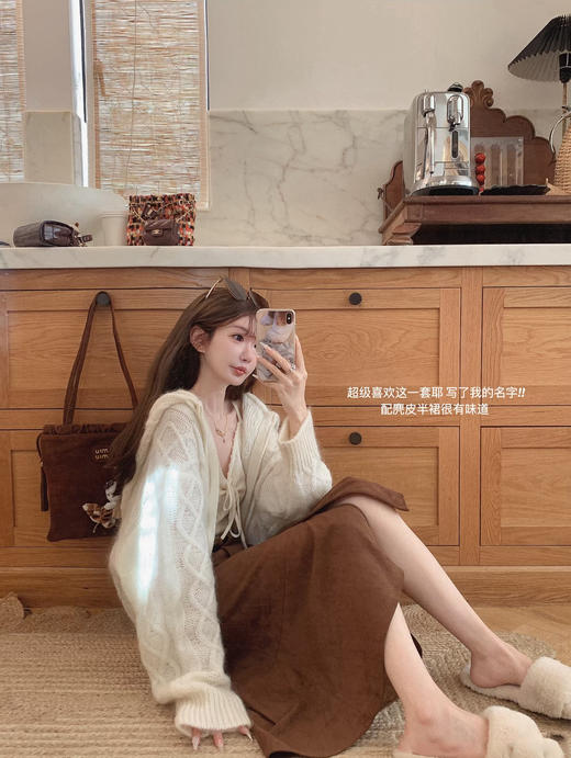 金蘑菇菇 Le jour你的女友 娇柔感大毛衣 / 进口幼马海毛30羊毛 商品图2