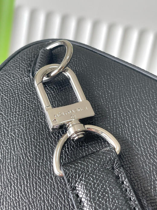 夏季特惠💰800 原单LV M30863 尺寸：20×31×7cm AUENUE NM 全皮单肩胸包 变码芯片 商品图7