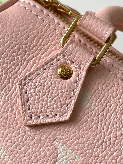 夏季特惠💰730 原单LV M14226 尺寸：16×10×7.5cm NANO SPEEDY 全皮枕头包 变码芯片 商品图4