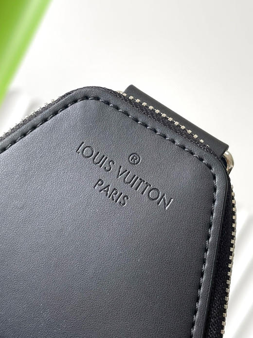 夏季特惠💰800 原单LV N45303 尺寸：20×31×7cm AUENUE NM 全皮单肩胸包 变码芯片 商品图5