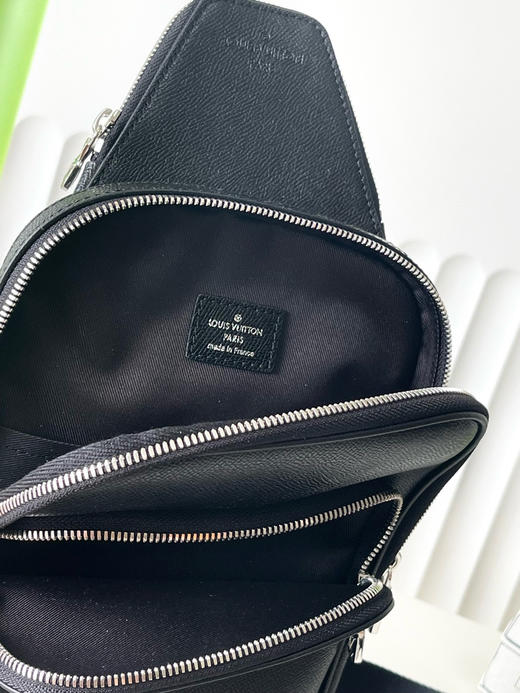 夏季特惠💰800 原单LV M30863 尺寸：20×31×7cm AUENUE NM 全皮单肩胸包 变码芯片 商品图8