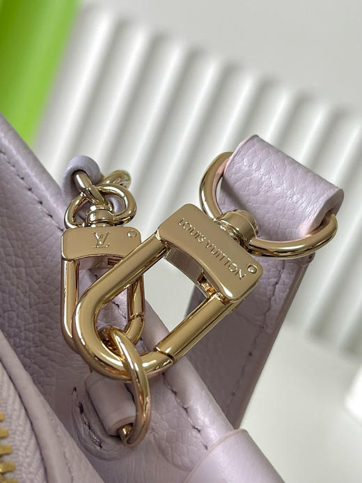 夏季特惠💰980 原单LV M15192 尺寸：25×13×10cm ONTHEGO 全皮四方包 变码芯片 商品图4