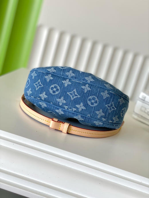 夏季特惠💰720 原单LV M13571 尺寸：21×15×7cm POCHETTE VALLEY 牛仔布手提包 变码芯片 商品图3