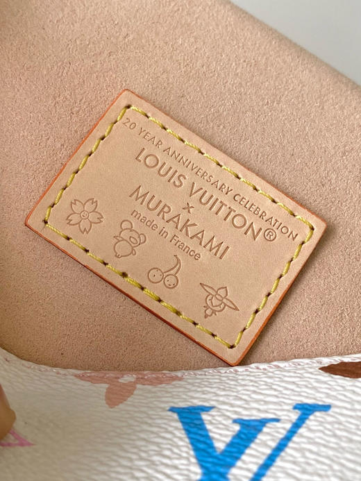 夏季特惠💰760 原单LV M14194 尺寸：19x10.5x6cm NANO DIANE 法棍包 变码芯片 商品图8