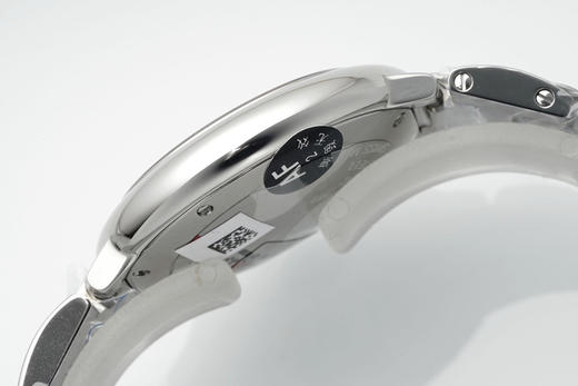 AF——卡地亚33mm蓝气球系列腕表
【表壳】直径33毫米，原装一致！精钢材质表壳，最顶级蓝宝水晶镜面月牙开口一模一样。全部可与原装正品手表零件互换！精细无比！整个手表基于正品原版开模的copy版本❕ 商品图8