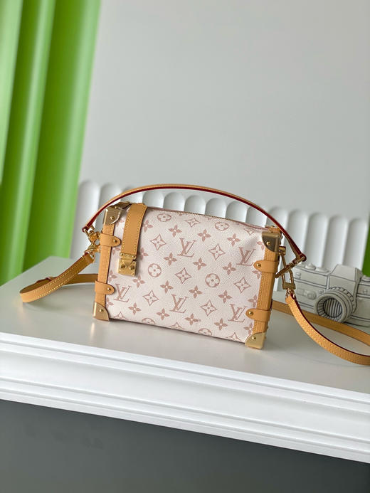 夏季特惠💰980 原单LV M26287 尺寸：23.5×16×8.5cm SIDE TRUNK 盒子包 变码芯片 商品图0