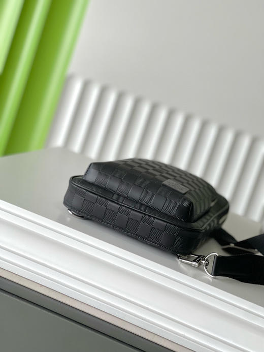 夏季特惠💰800 原单LV N45303 尺寸：20×31×7cm AUENUE NM 全皮单肩胸包 变码芯片 商品图3