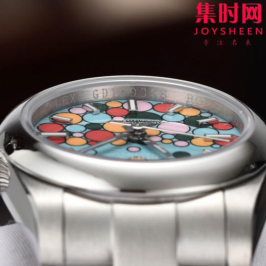 劳力士蚝式恒动系列 恒动31mm 庆典 气球 泡泡面 女士腕表
【机芯】搭载进口西铁城 商品图4