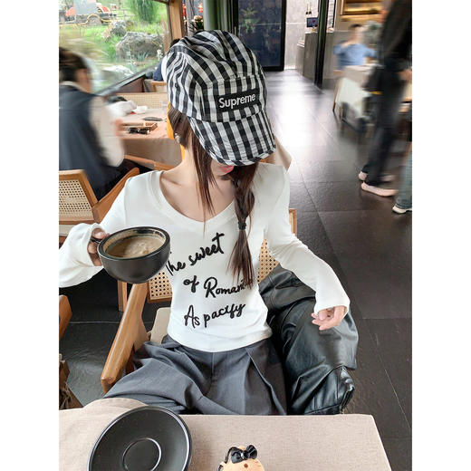 <曾小咸推荐>现货秒杀 ！微信超特价！纯欲风英文V领长袖T恤 日常129.99 立减60 秒杀69.99！！西装裤 秒杀89.99！！ 商品图2