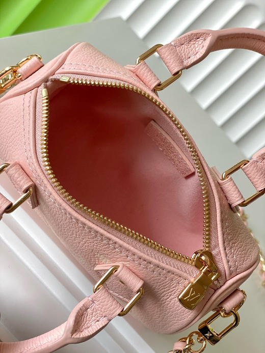 夏季特惠💰730 原单LV M14226 尺寸：16×10×7.5cm NANO SPEEDY 全皮枕头包 变码芯片 商品图7