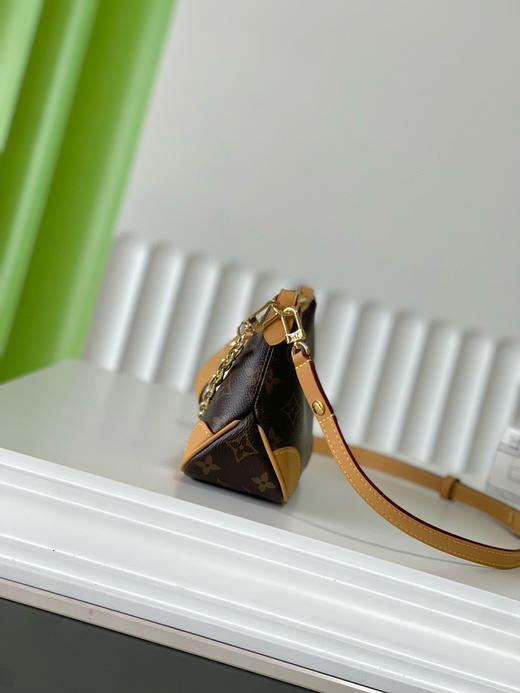 夏季特惠💰700 原单LV M25519 尺寸：19×13×8cm NANO BOULOGNE 牛角包 变码芯片 商品图1