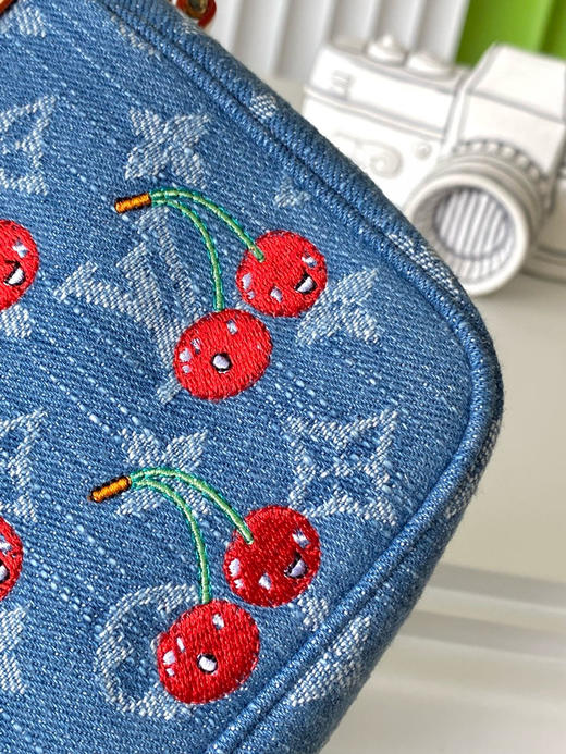 夏季特惠💰750 原单LV M13994 尺寸：22×13×4cm LVXTM POCHETTE 链条包 变码芯片 商品图4