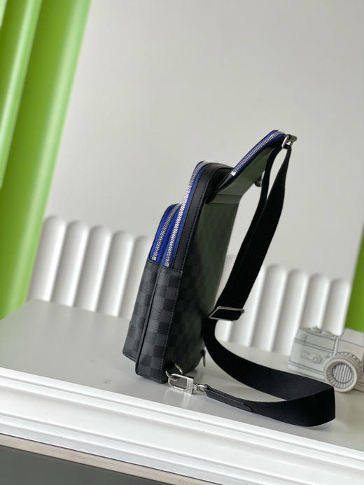 夏季特惠💰760 原单LV N00086 尺寸：20×31×7cm AUENUE NM 黑格单肩胸包 变码芯片 商品图2