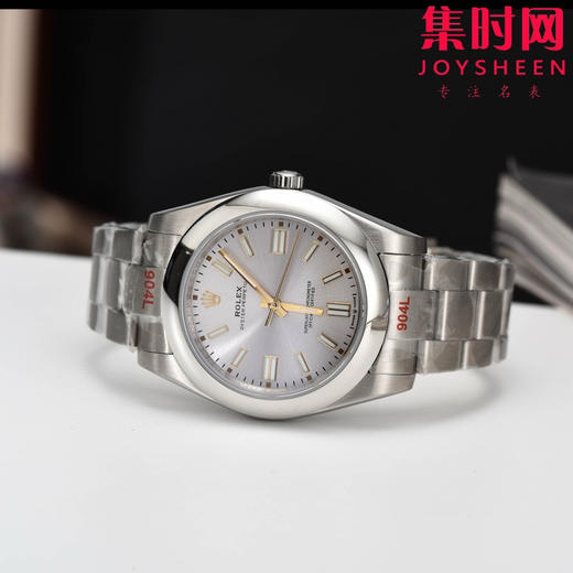 劳力士蚝式恒动系列 恒动41mm 男士腕表
【机芯】搭载进口西铁城 商品图3