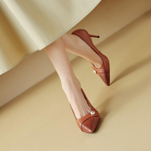 【预售5天】法式轻奢珍珠细跟高跟鞋，百搭尖头通勤职业女鞋春秋时尚单鞋HY&M926-1 商品图1