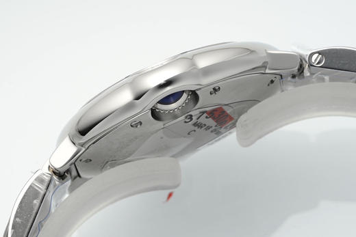 AF——卡地亚33mm蓝气球系列腕表
【表壳】直径33毫米，原装一致！精钢材质表壳，最顶级蓝宝水晶镜面月牙开口一模一样。全部可与原装正品手表零件互换！精细无比！整个手表基于正品原版开模的copy版本❕ 商品图5