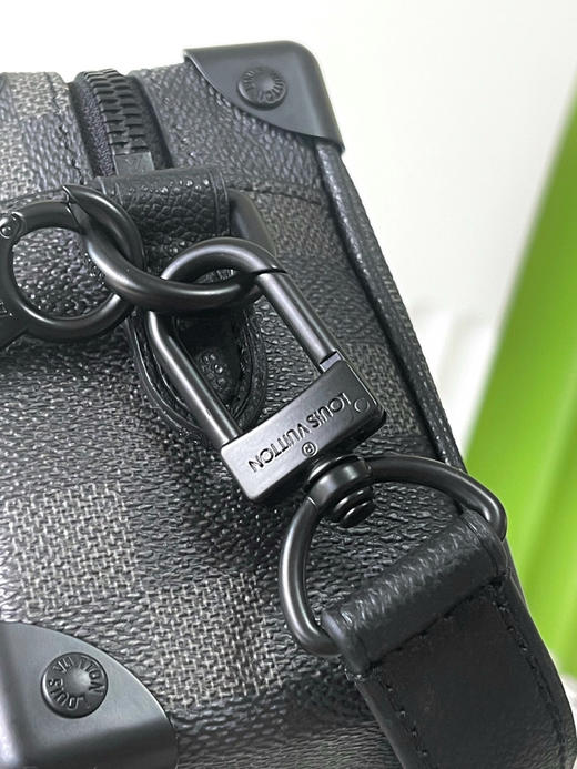 夏季特惠💰880 原单LV M14922 尺寸：18.5×13×8cm SOFT TRUNK 链条盒子包 变码芯片 商品图5