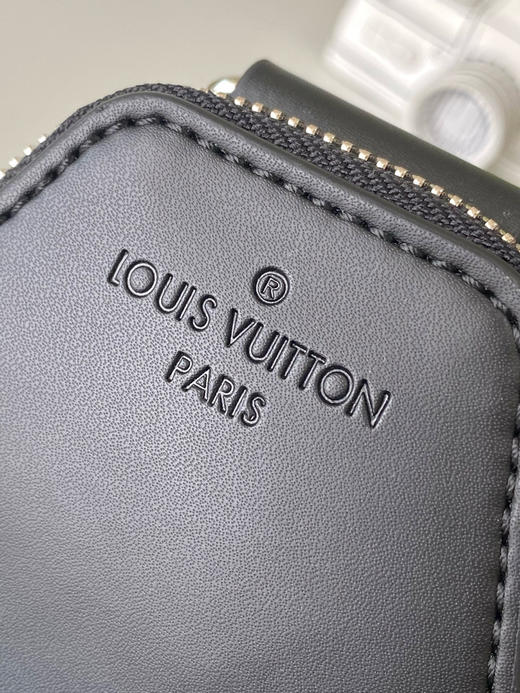 夏季特惠💰780 原单LV N45302 尺寸：20×31×7cm AUENUE NM 黑格单肩胸包 变码芯片 商品图5