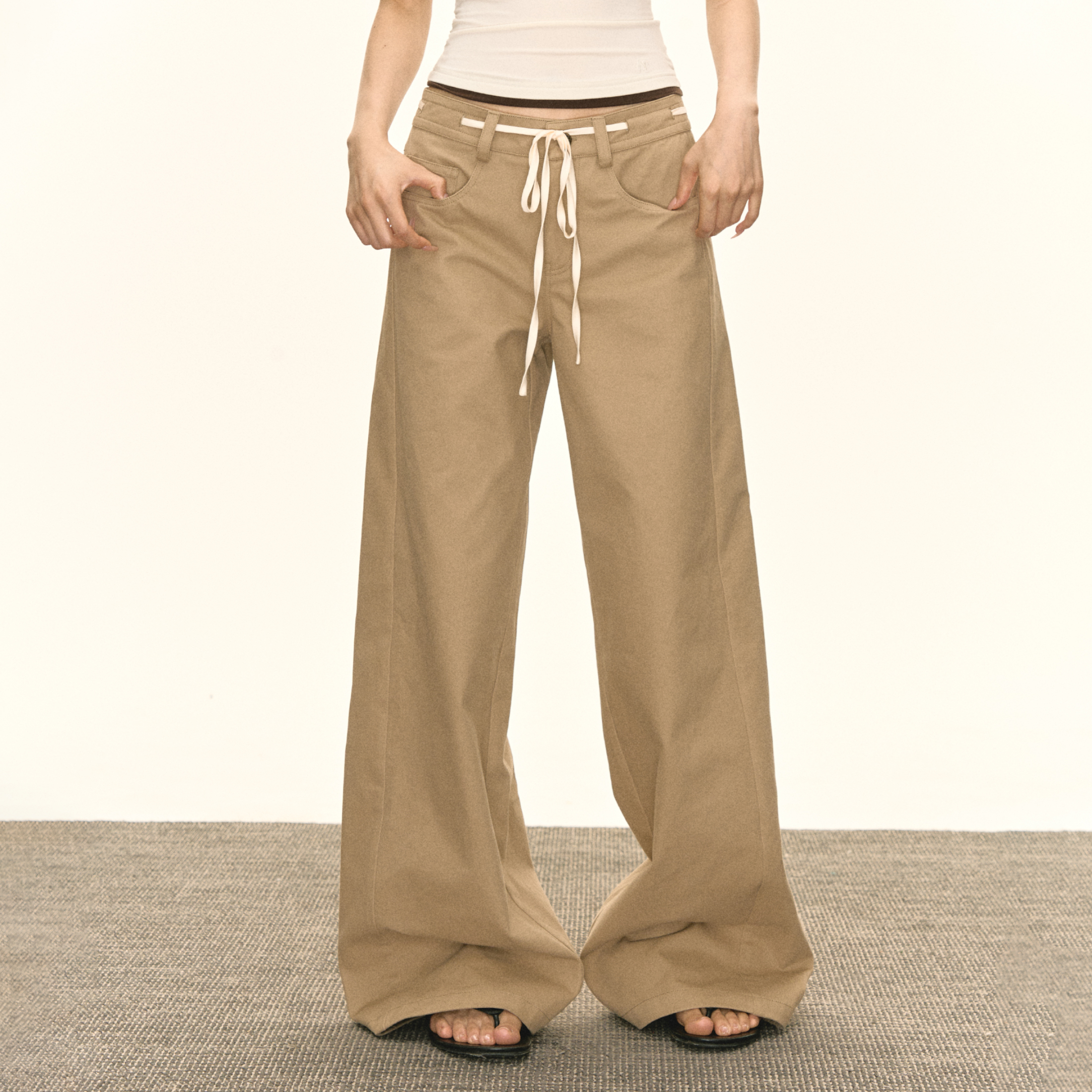 Ariseism 美式复古设计感绑绳卡其色阔腿休闲裤女秋季新款长裤子