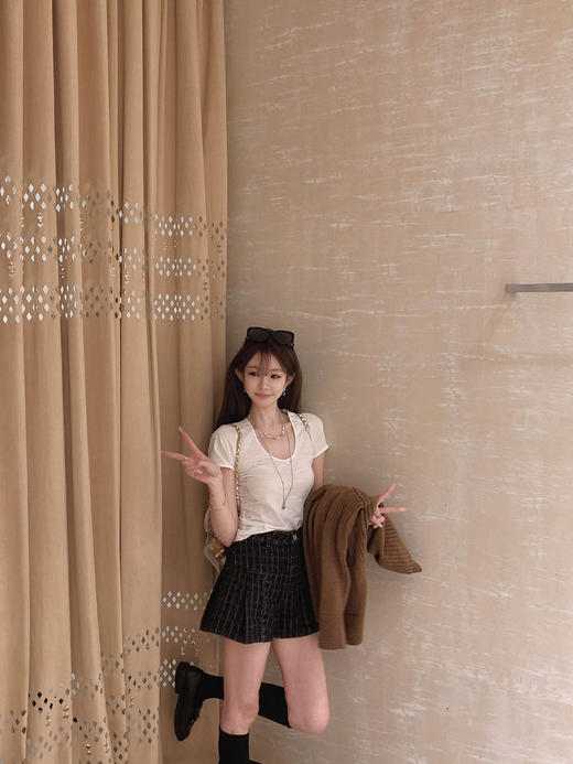 金蘑菇菇 香香24a 伦敦日记 / 时髦黑毛衣 镨美科绣花机 100wool 商品图11