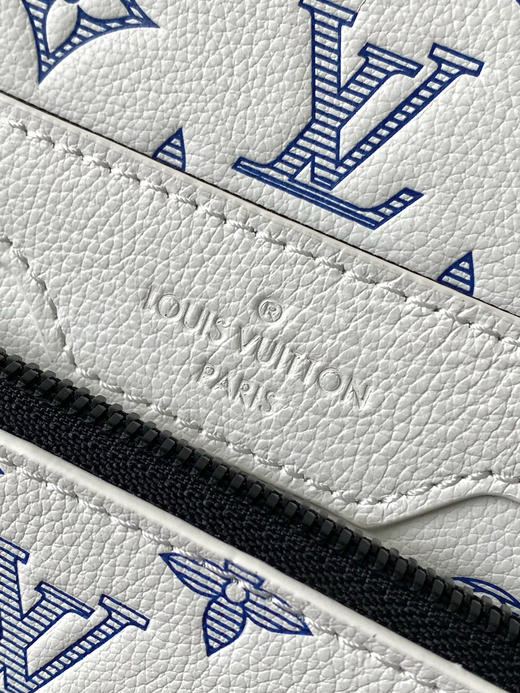 夏季特惠💰980 原单LV M24754 尺寸：25×18.5×7cm TRIO 全皮三件套邮差包 变码芯片 商品图6