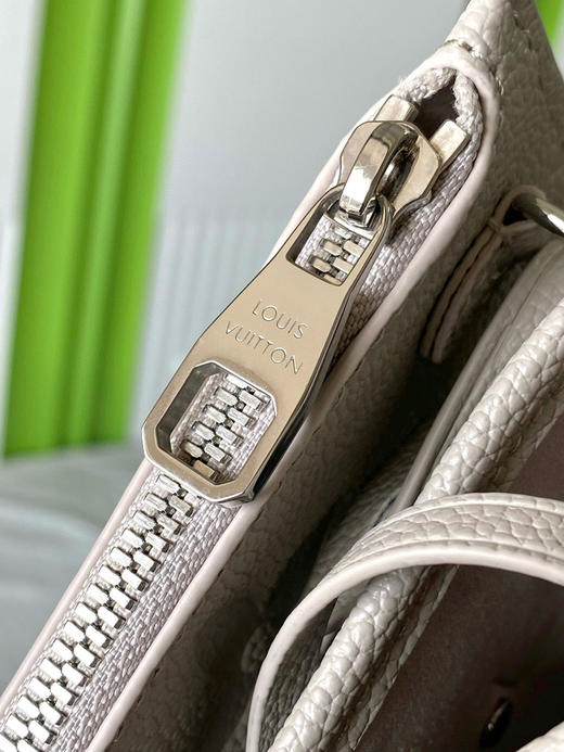 夏季特惠💰1120 原单LV M13758 尺寸：31×28×14cm NEVERFULL 全皮购物袋 变码芯片 商品图6