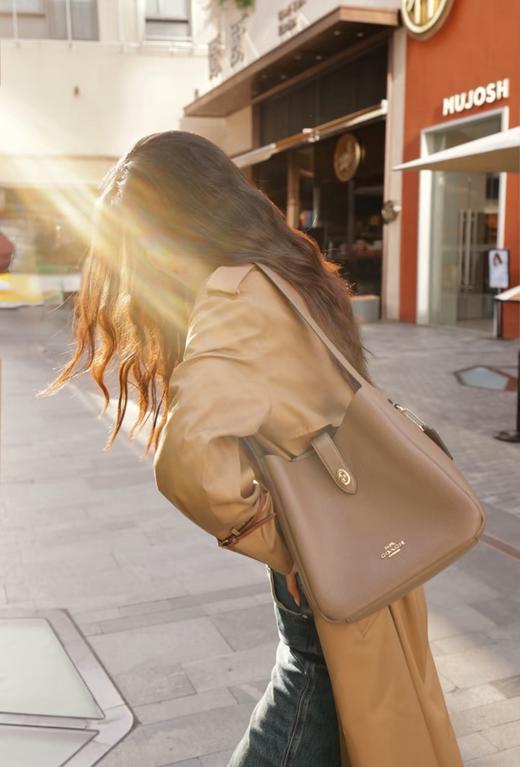 Coach蔻驰 新款hadley/哈德利腋下斜挎水桶包（SS) 商品图13