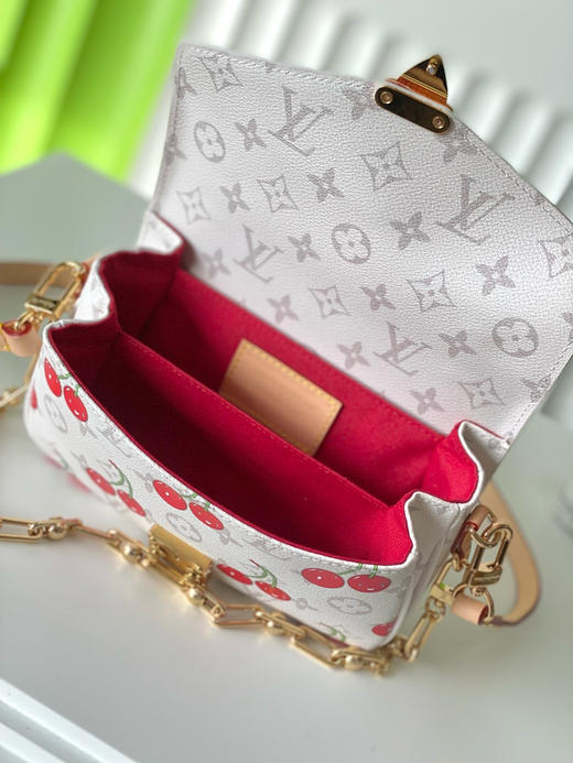 夏季特惠💰880 原单LV M14231 尺寸：21.5×13.5×6cm POCHETTE MÉTIS 樱桃邮差包 变码芯片 商品图7