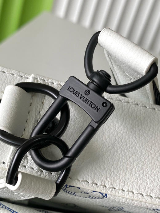 夏季特惠💰980 原单LV M24754 尺寸：25×18.5×7cm TRIO 全皮三件套邮差包 变码芯片 商品图5