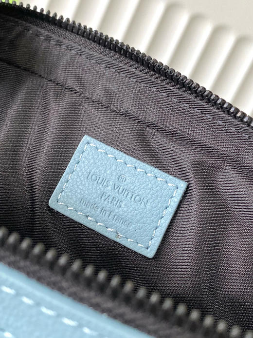 夏季特惠💰980 原单LV M14781 尺寸：25×18.5×7cm TRIO 全皮三件套邮差包 变码芯片 商品图8