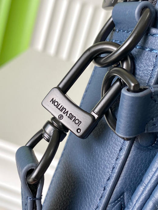 夏季特惠💰980 原单LV M14785 尺寸：25×18.5×7cm TRIO 全皮三件套邮差包 变码芯片 商品图6