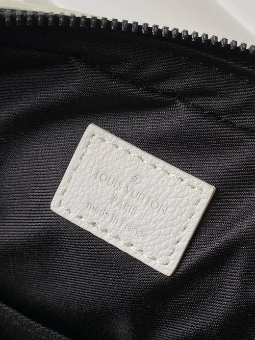 夏季特惠💰980 原单LV M24754 尺寸：25×18.5×7cm TRIO 全皮三件套邮差包 变码芯片 商品图8