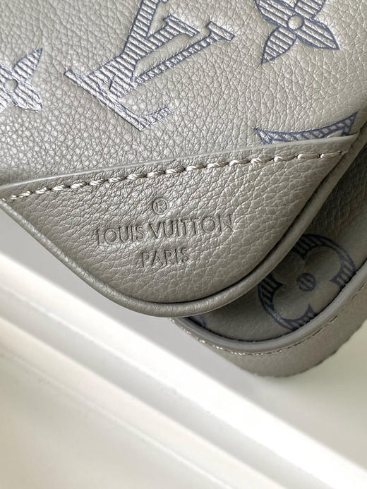 夏季特惠💰980 原单LV M46603 尺寸：25×18.5×7cm TRIO 全皮三件套邮差包 变码芯片 商品图4