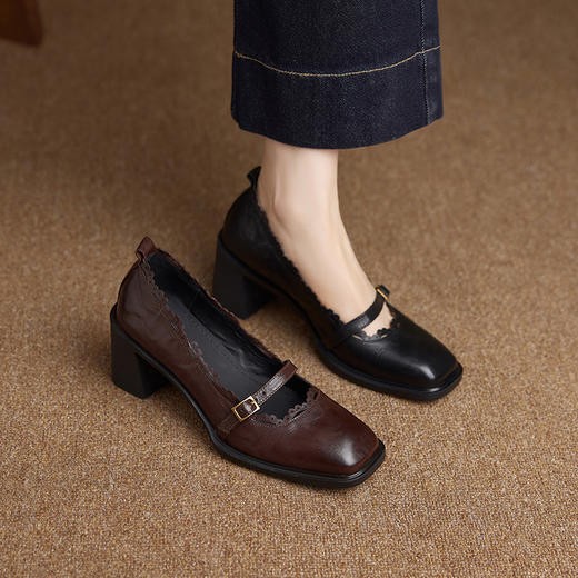 【预售5天】羊皮版~复古方头高跟玛丽珍单鞋，一字带花边气质高跟鞋通勤粗跟小皮鞋BE&b3280 商品图0