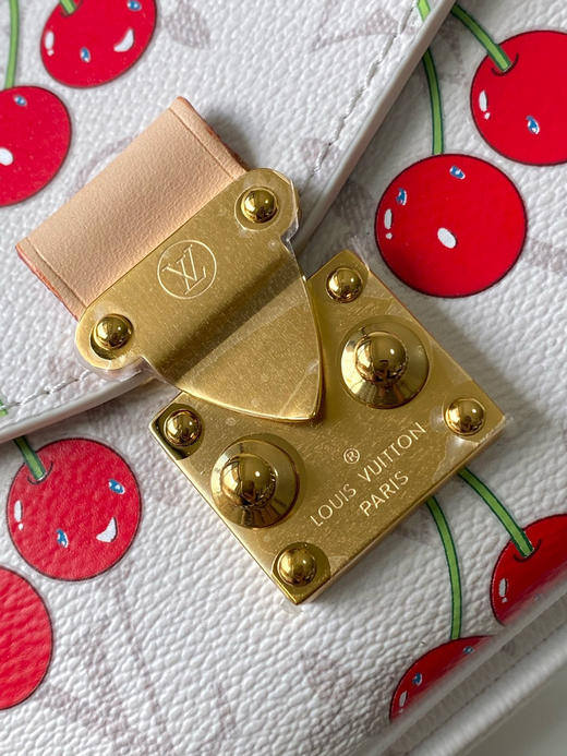 夏季特惠💰880 原单LV M14231 尺寸：21.5×13.5×6cm POCHETTE MÉTIS 樱桃邮差包 变码芯片 商品图4