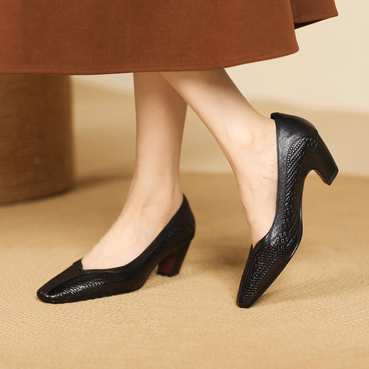 【预售5天】羊皮中跟小方头皮鞋，卡其色浅口单鞋XYM&k936-1 商品图4