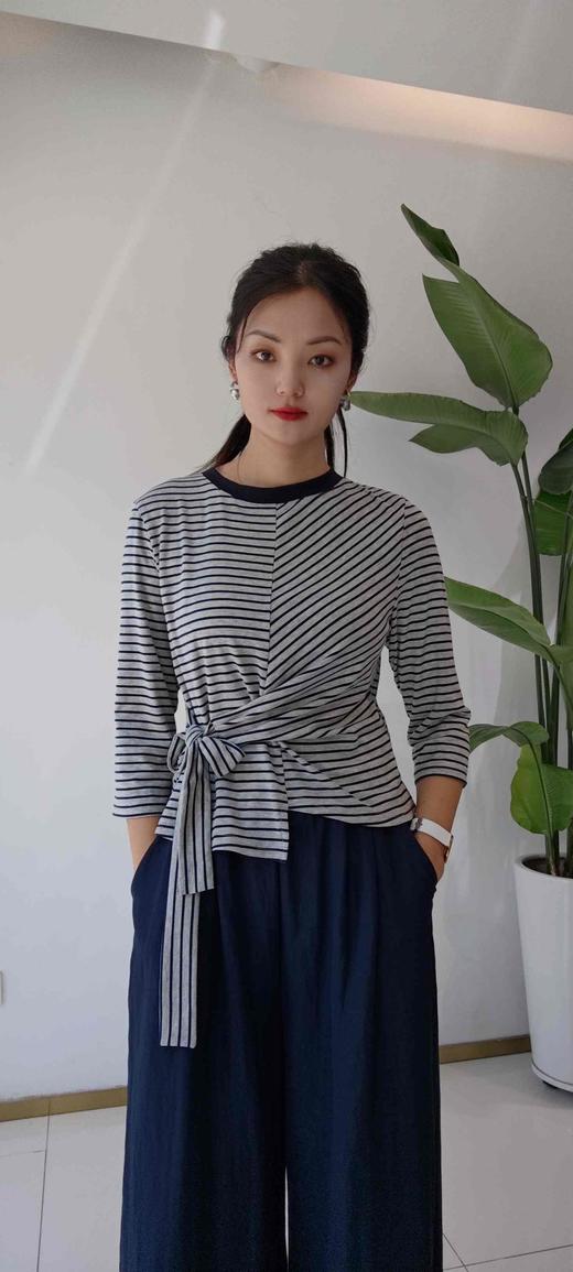 548177时尚款套装两件套 商品图0