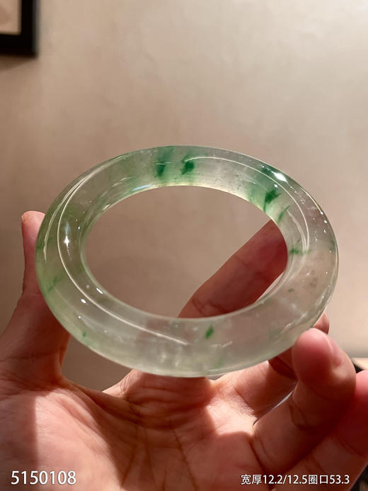 高冰种飘花手镯【5150108】圈口53.3~具体价格微信咨询 商品图0