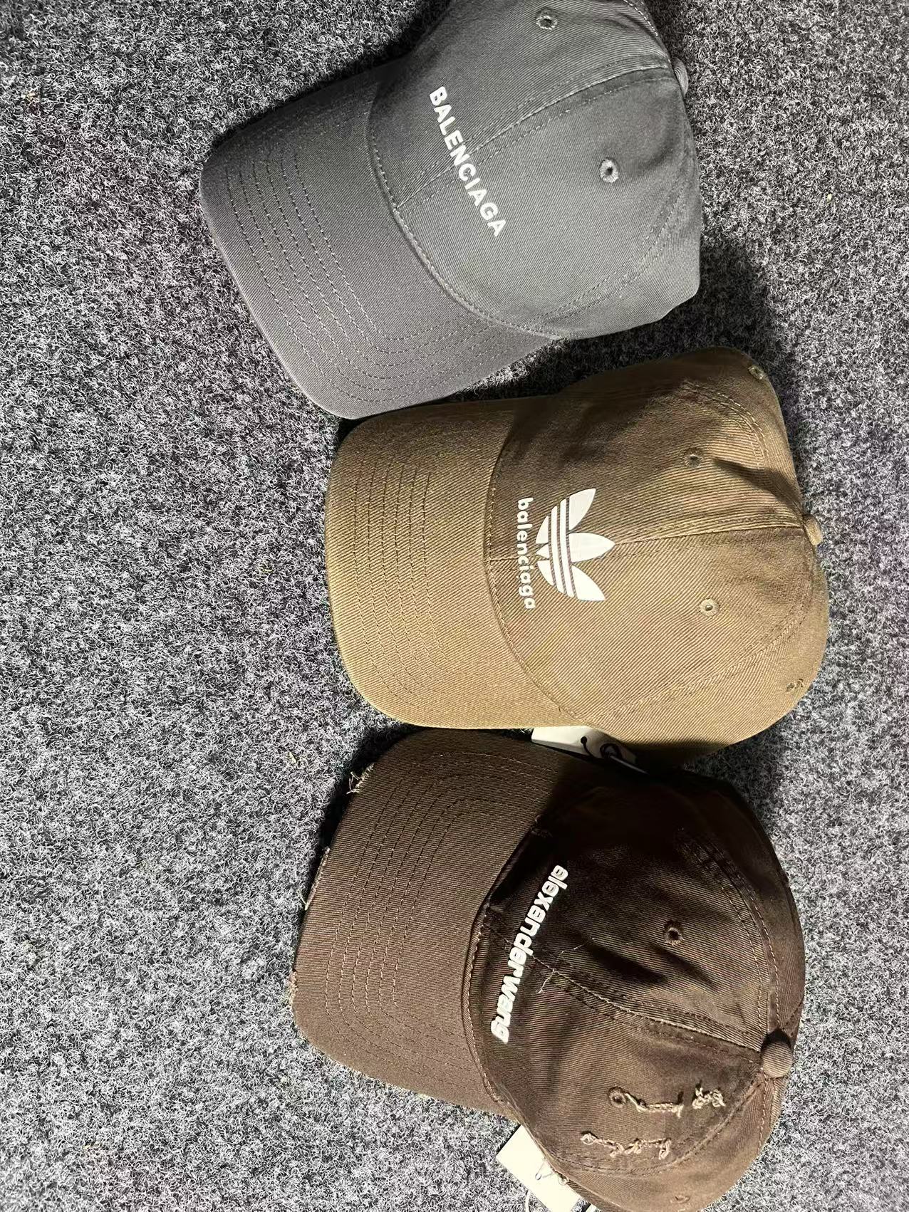 2.2年末清仓秒杀高版本棒球帽低价处理