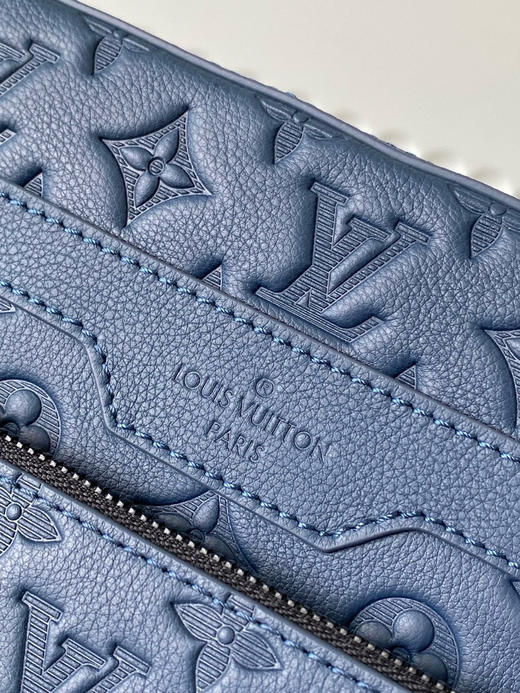 夏季特惠💰980 原单LV M14785 尺寸：25×18.5×7cm TRIO 全皮三件套邮差包 变码芯片 商品图5