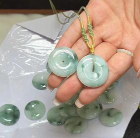 翡翠平安扣吊坠约30mm