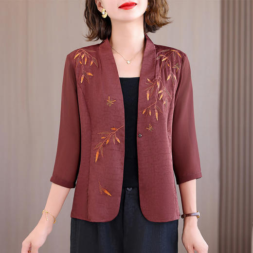 KQL422H28382025早秋新款短外套女气质妈妈小西装休闲短外套女士上衣 商品图3