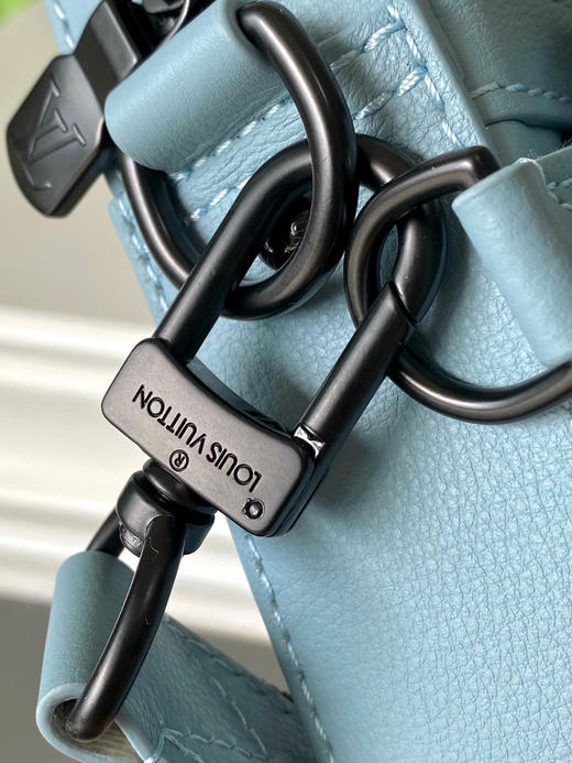 夏季特惠💰980 原单LV M14781 尺寸：25×18.5×7cm TRIO 全皮三件套邮差包 变码芯片 商品图5