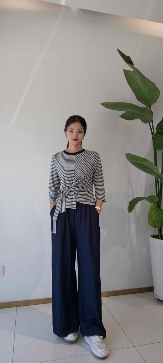 548177时尚款套装两件套 商品图1