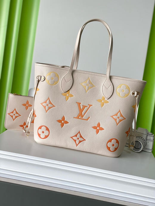 夏季特惠💰1170 原单LV M46516 尺寸：31×28×14cm NEVERFULL 全皮购物袋 变码芯片 商品图0
